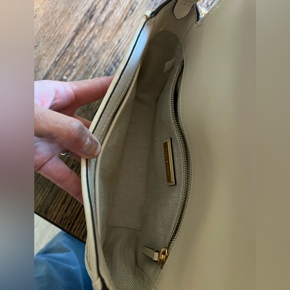 Tory Burch Beige Woven Crossbody Bag - Picture 4 of 7